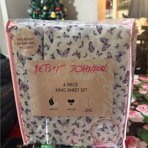 Betsey Johnson Lavender Butterfly King Sheet Set